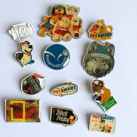 CUTE PET SMART Employee Pin Lot of 12 BNIP - Picture 1 of 2
